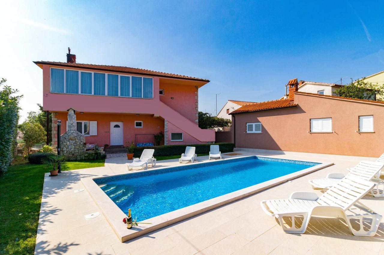 Apartment Holiday House Damir - 1 And 2 - Happy *
