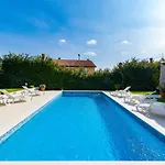 Holiday House Damir - Apartment 1 And Apartment 2 - Happy Rentals